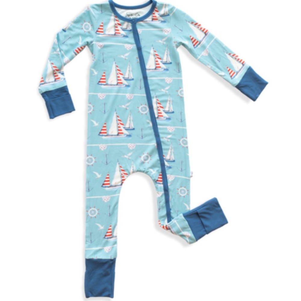 Beckett Ships Bamboo Convertible Snap Footie